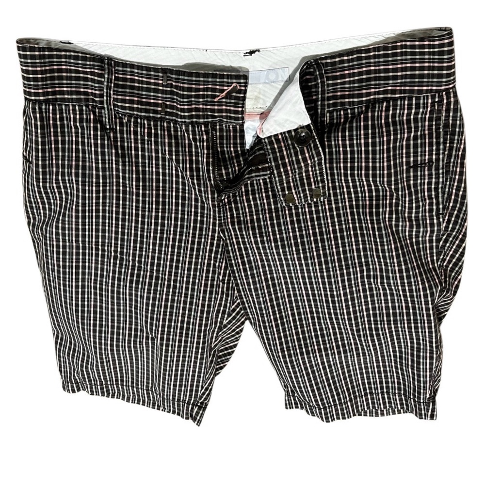 Old Navy Plaid Bermuda Shorts Women’s 14 Mid-Rise Black Pink Check - Picture 2 of 8